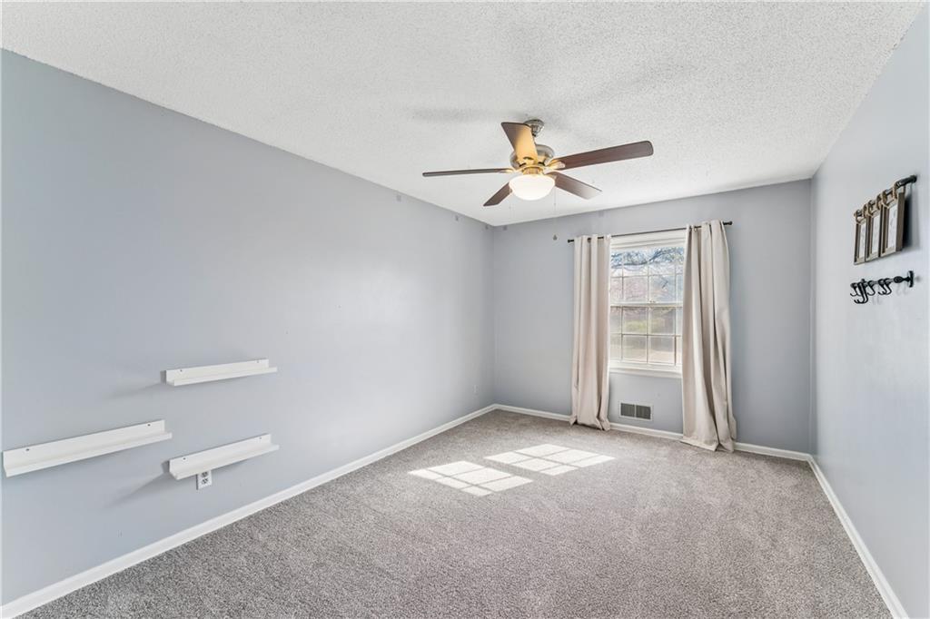 5124 Spring Avenue Kansas City, MO 64133 - Photo 28 of 54
