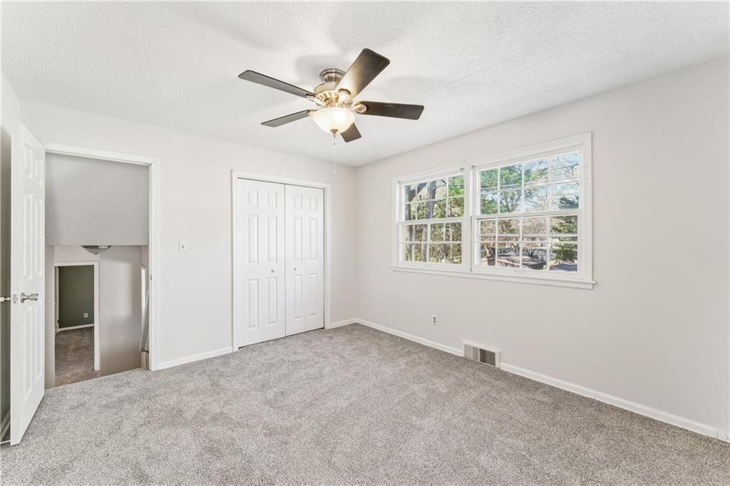 5124 Spring Avenue Kansas City, MO 64133 - Photo 35 of 54
