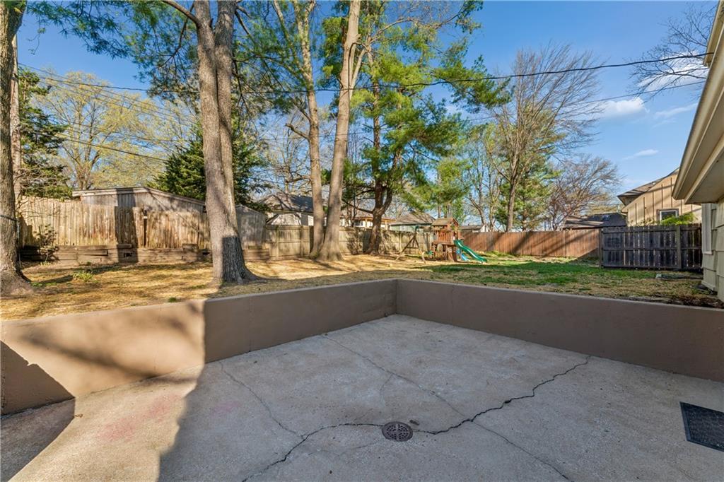 5124 Spring Avenue Kansas City, MO 64133 - Photo 53 of 54