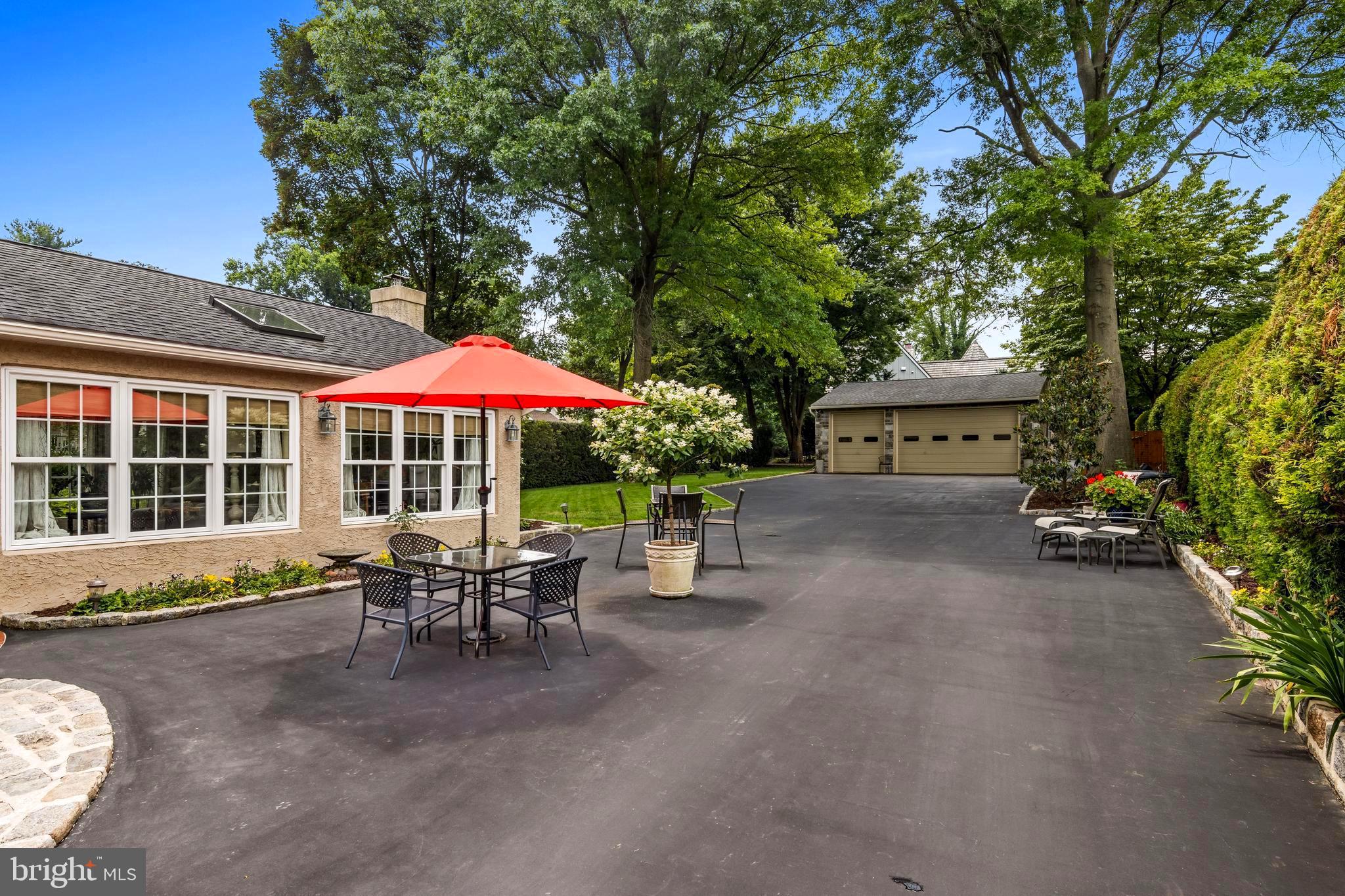 320 South Valley Forge Road Devon, PA 19333 - Photo 5 of 41