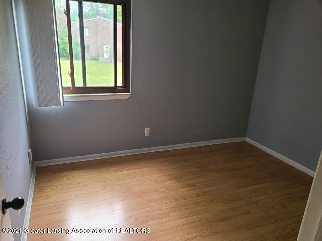 1747 Maple Ridge Road, Unit 9 Haslett, MI 48840 - Photo 9 of 13 8