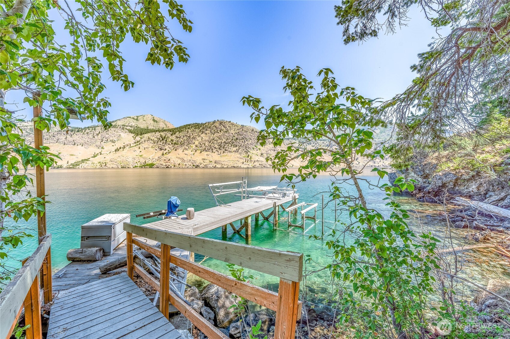 20000 South Lakeshore Road Chelan, WA 98816 - Photo 11 of 37