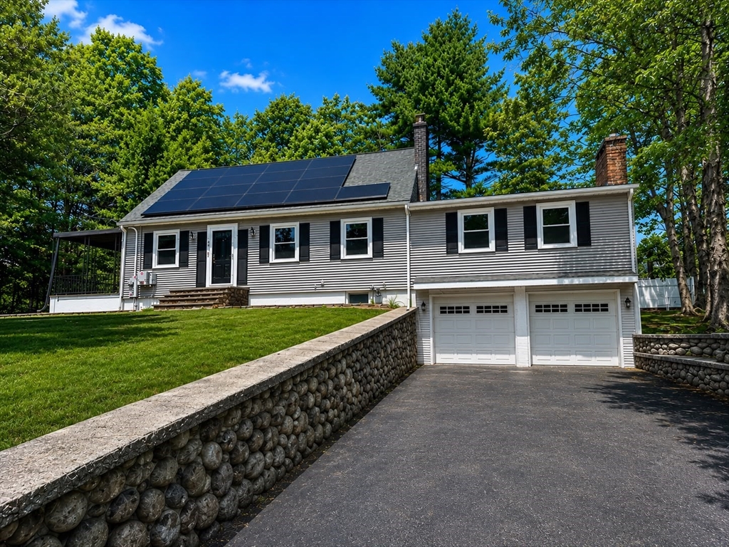 40 Neal Street Walpole, MA 02081 - Photo 1 of 42