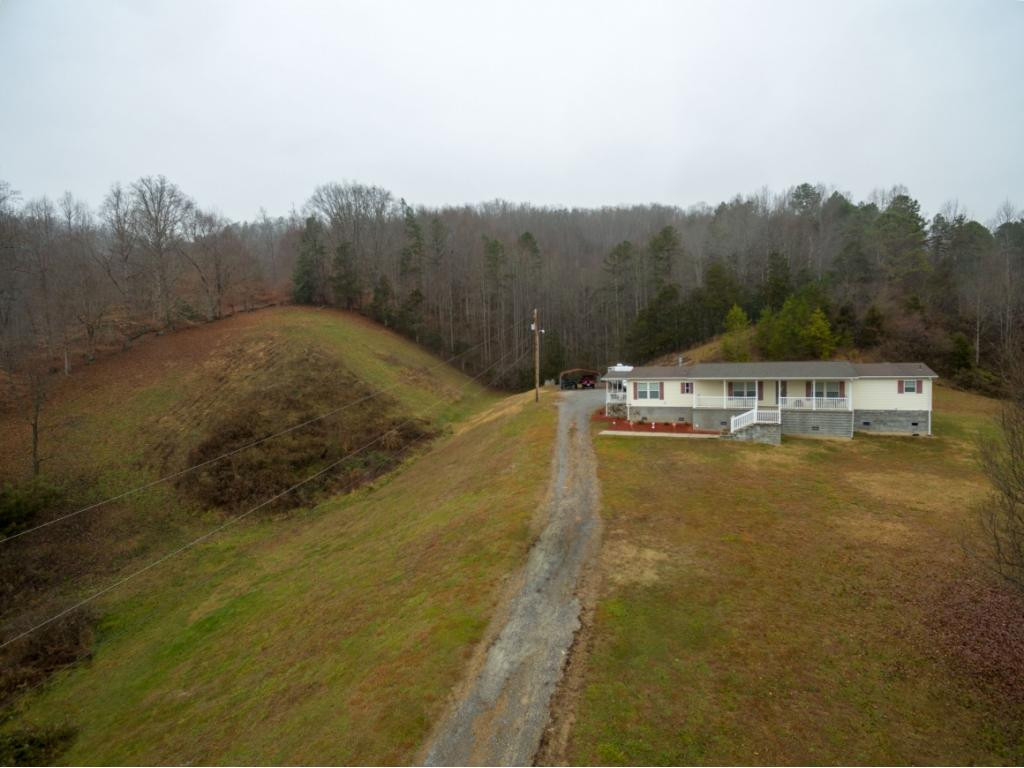 9160 Hunters Valley W Road Duffield, VA 24244 - Photo 3 of 26 Photo 3