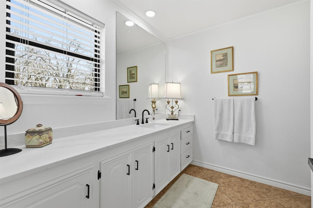 4 Buckskin Road Mineral Wells, TX 76067 - Photo 31 of 40