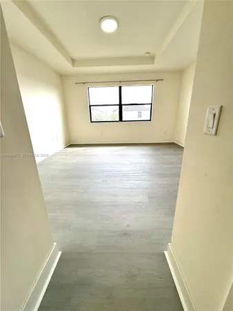 a view of empty room with window