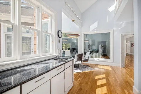 $1,799,999 | 35 River Run, East Greenwich, RI 02818