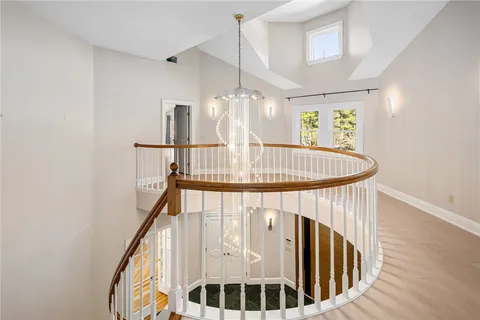 $1,799,999 | 35 River Run, East Greenwich, RI 02818