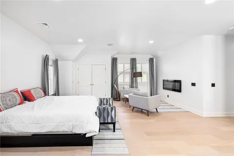 $1,799,999 | 35 River Run, East Greenwich, RI 02818