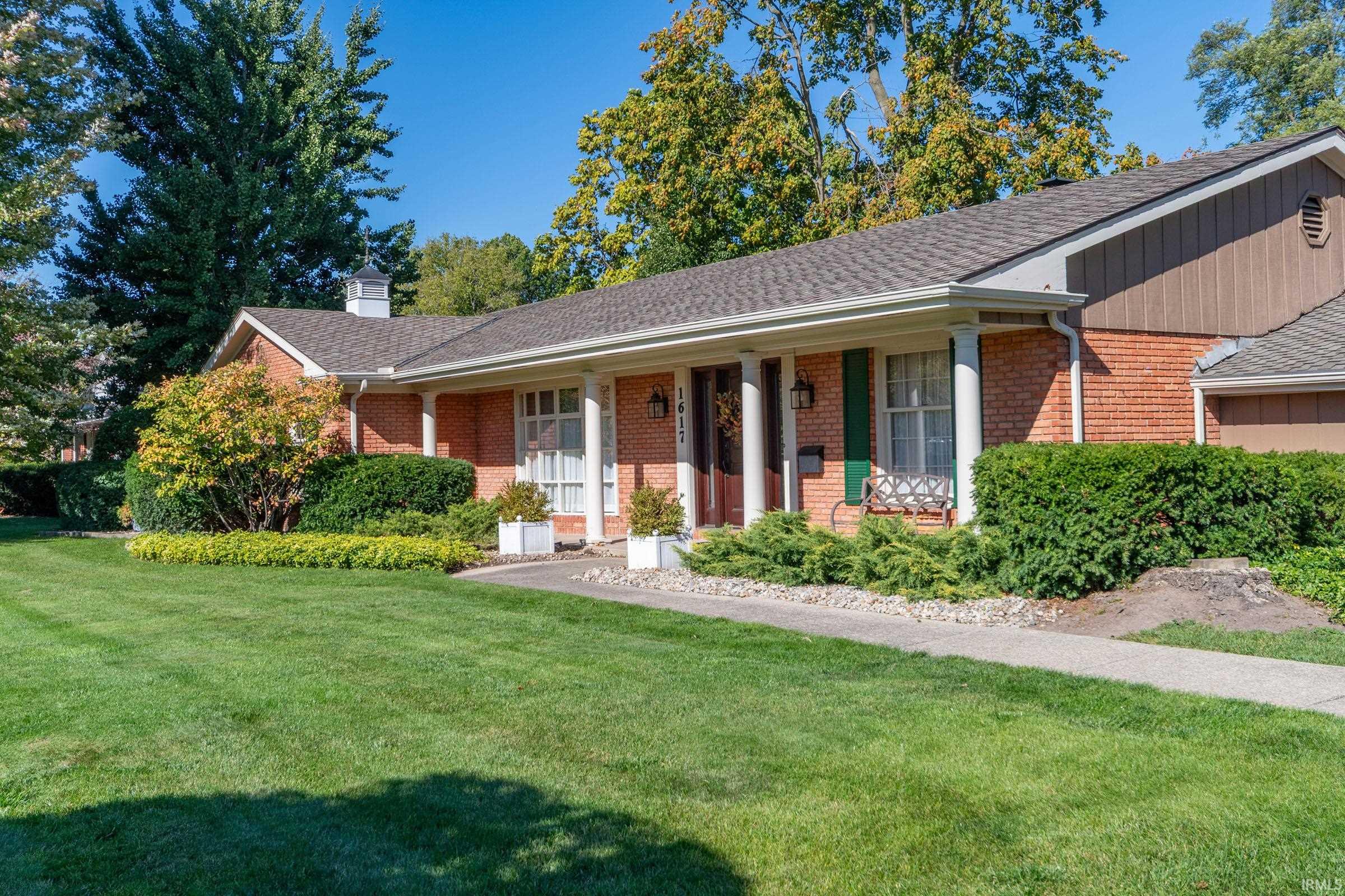 1617 Inwood Road South Bend, IN 46614 - Photo 3 of 36 Gallery Image 3