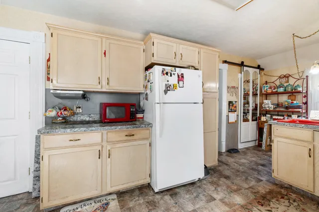 $179,000 | 1115 Cooper Street, Jackson, MI 49202