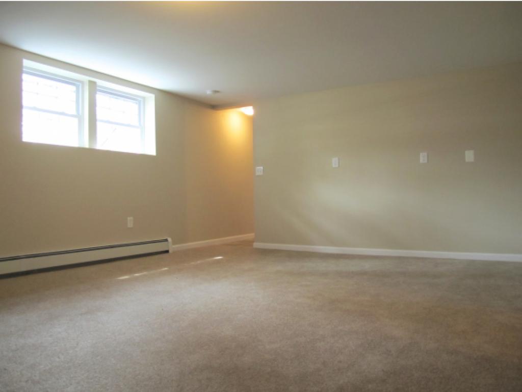 12 Folsom Road Derry, NH 03038 - Photo 15 of 31 Gallery Image 15