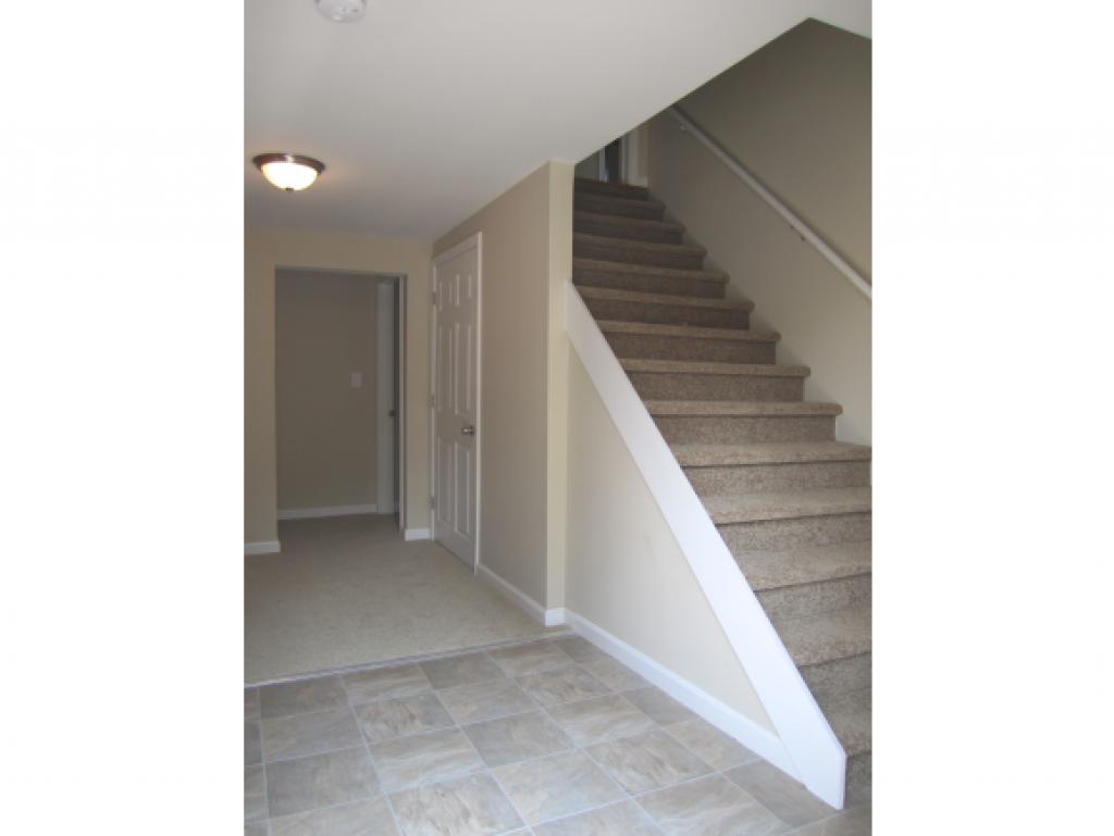 12 Folsom Road Derry, NH 03038 - Photo 18 of 31 Gallery Image 18