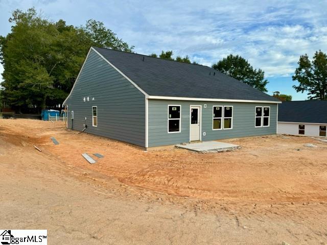 212 State Rd S-23-293 Fountain Inn, SC 29644 - Photo 3 of 7