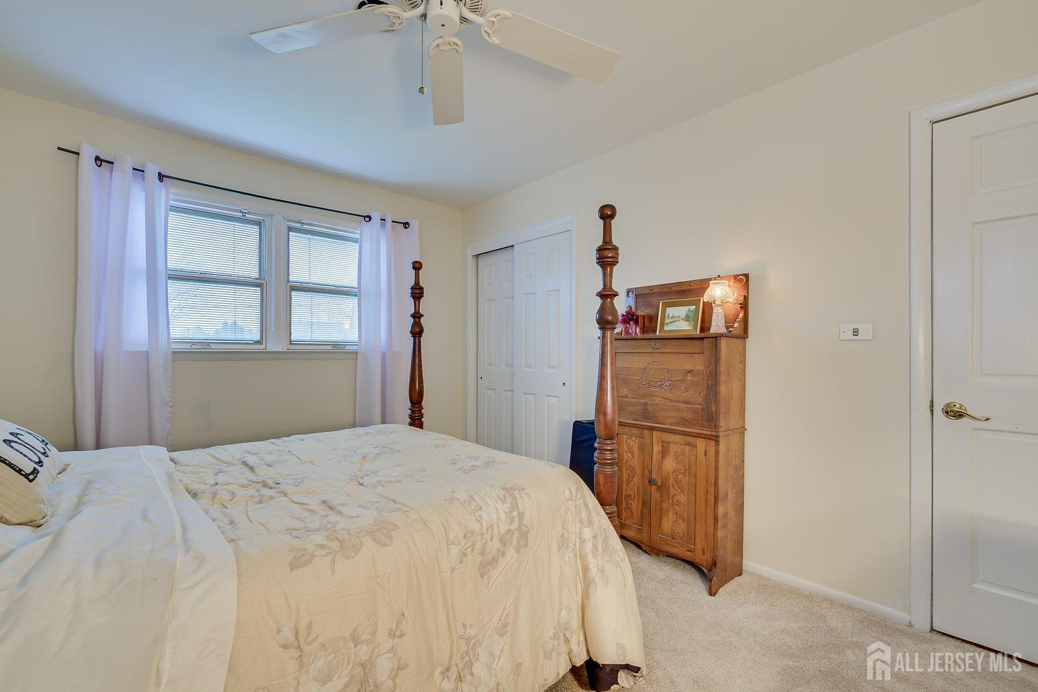 8 Adelphi Court Edison, NJ 08837 - Photo 18 of 36