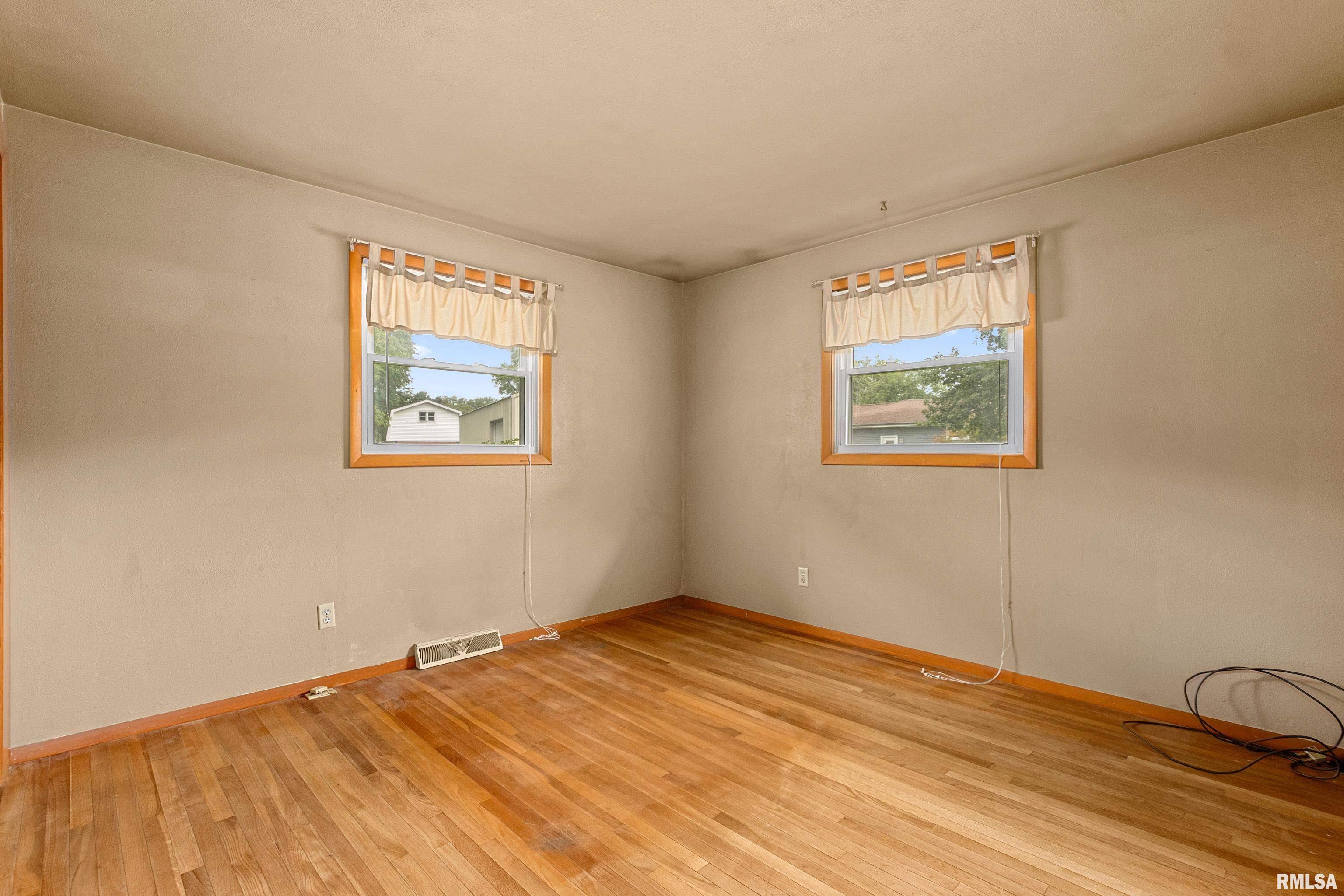 2825 Deveron Circle Pekin, IL 61554 - Photo 33 of 36