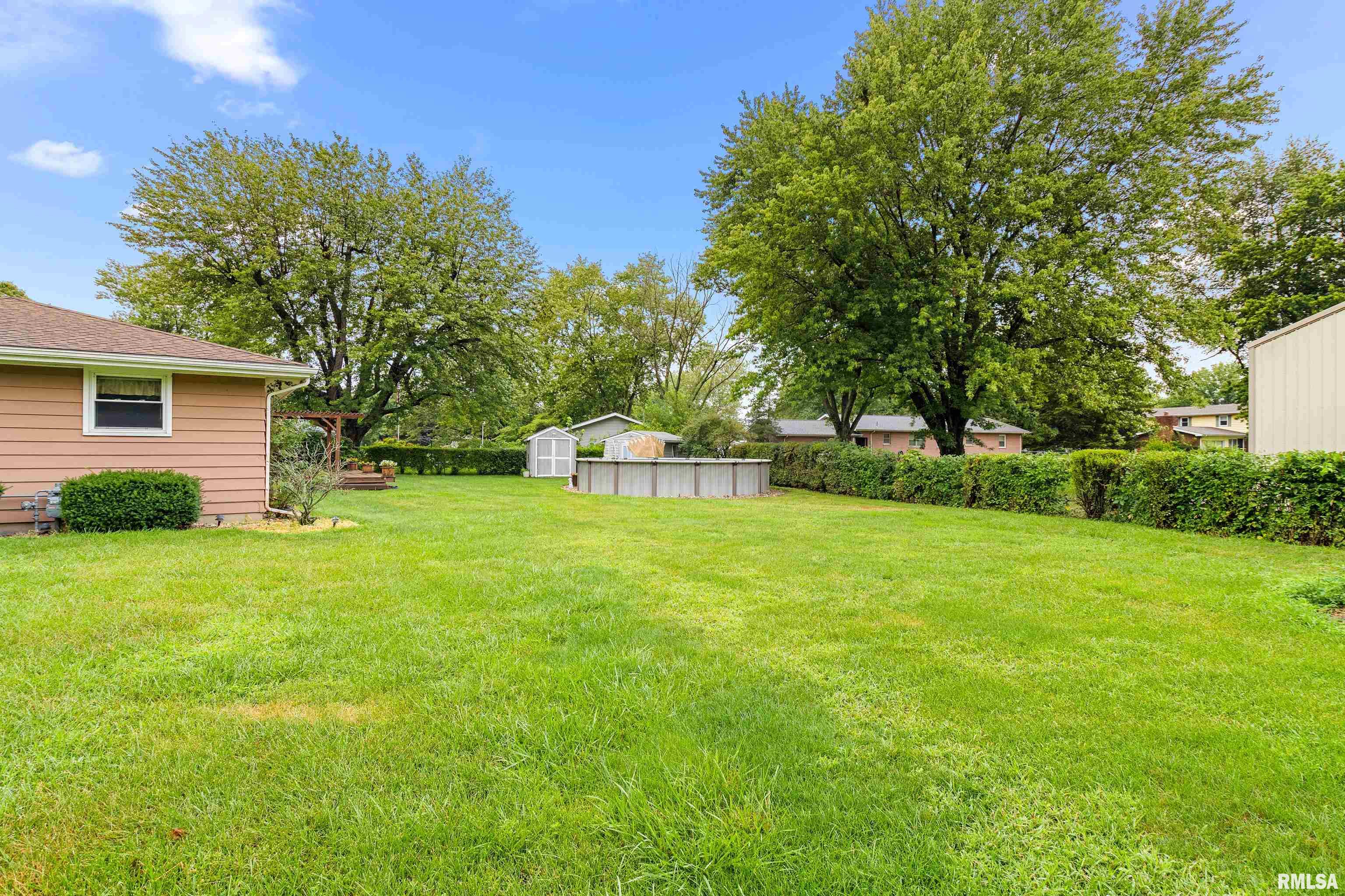 2825 Deveron Circle Pekin, IL 61554 - Photo 7 of 36