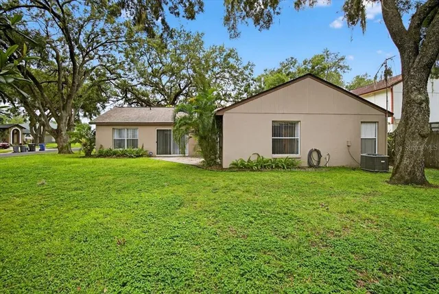 $365,000 | 1701 Staysail Drive, Valrico, FL 33594