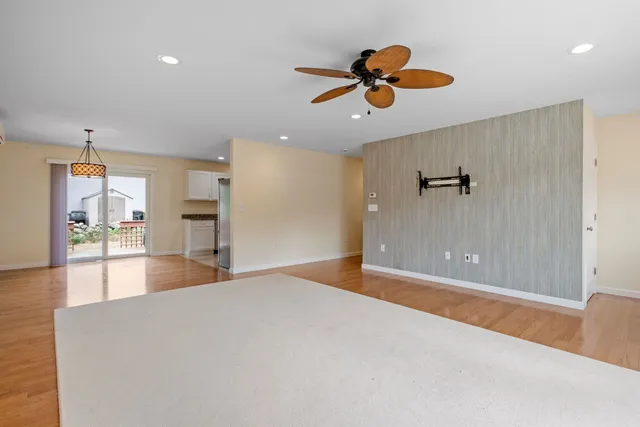 $469,900 | 20 Linny Lane, Laconia, NH 03246