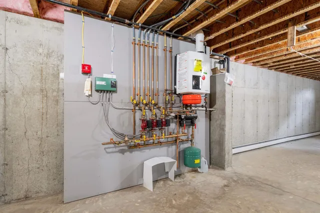 $469,900 | 20 Linny Lane, Laconia, NH 03246