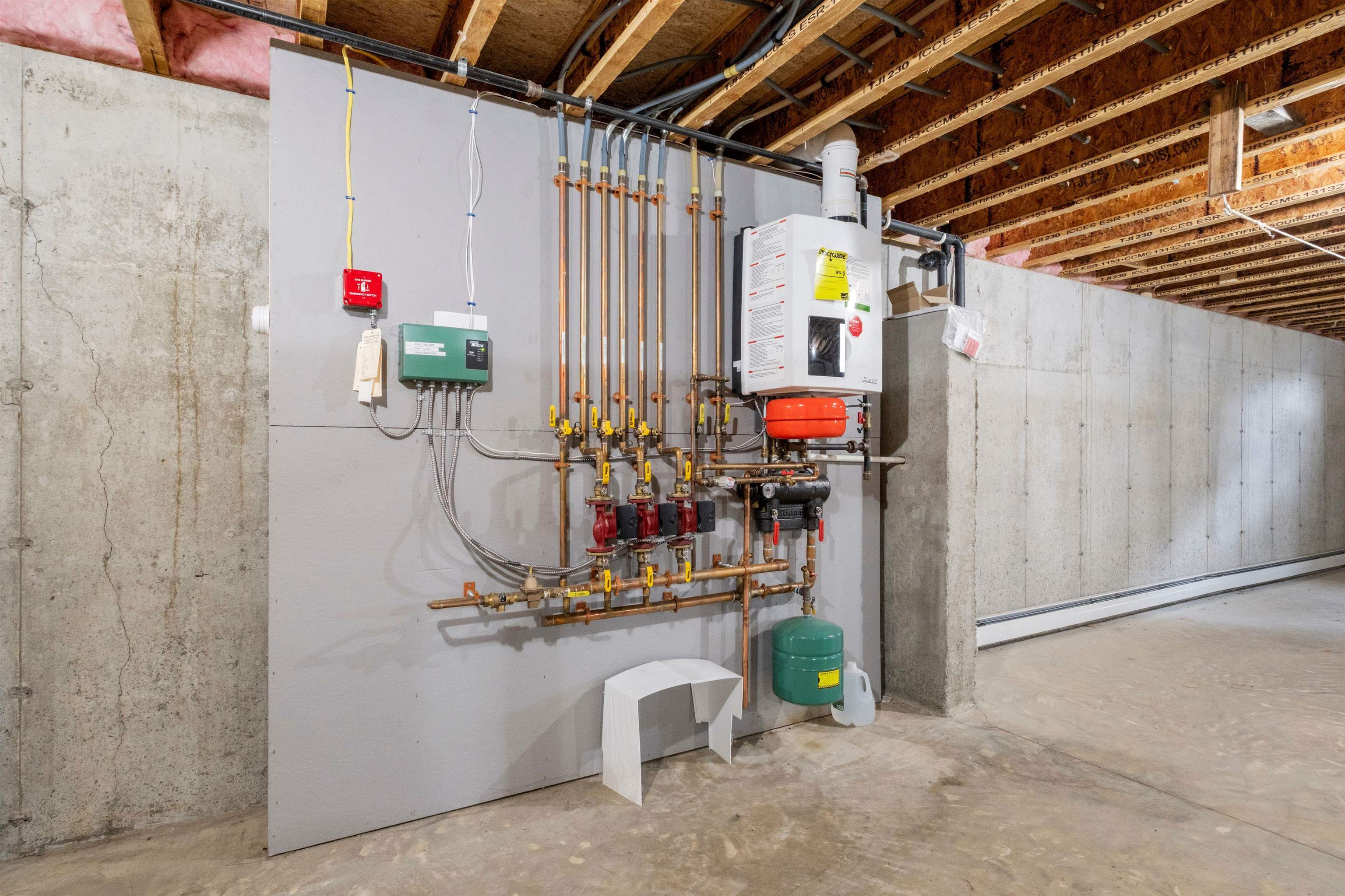 20 Linny Lane Laconia, NH 03246 - Photo 34 of 59