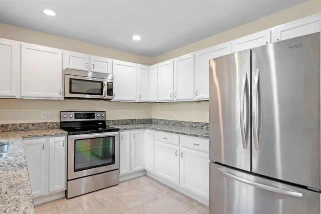 $469,900 | 20 Linny Lane, Laconia, NH 03246