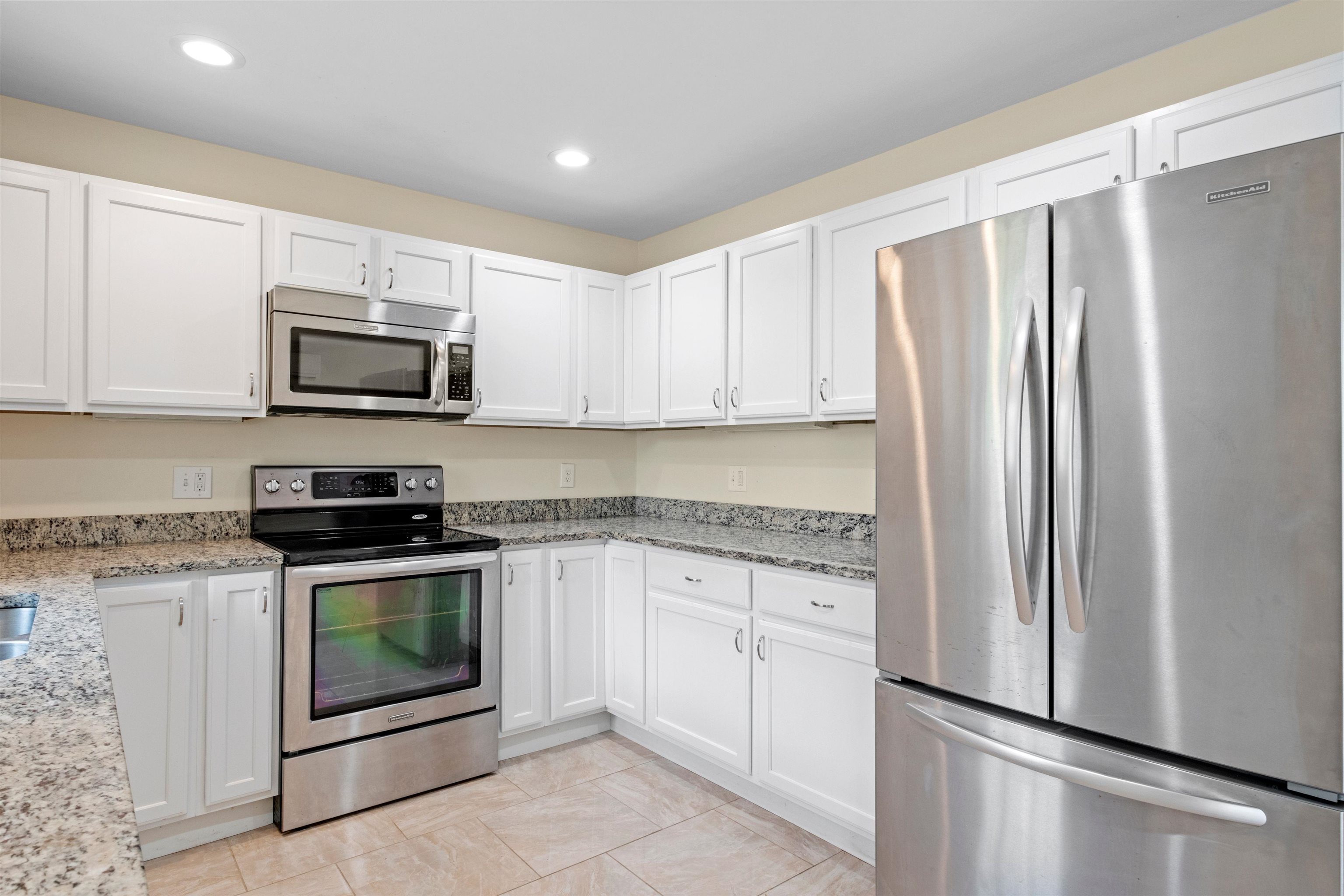 20 Linny Lane Laconia, NH 03246 - Photo 9 of 59