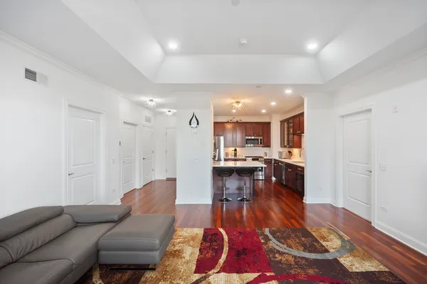 $427,900 | 100 Prairie Park Drive, Unit 207, Wheeling, IL 60090
