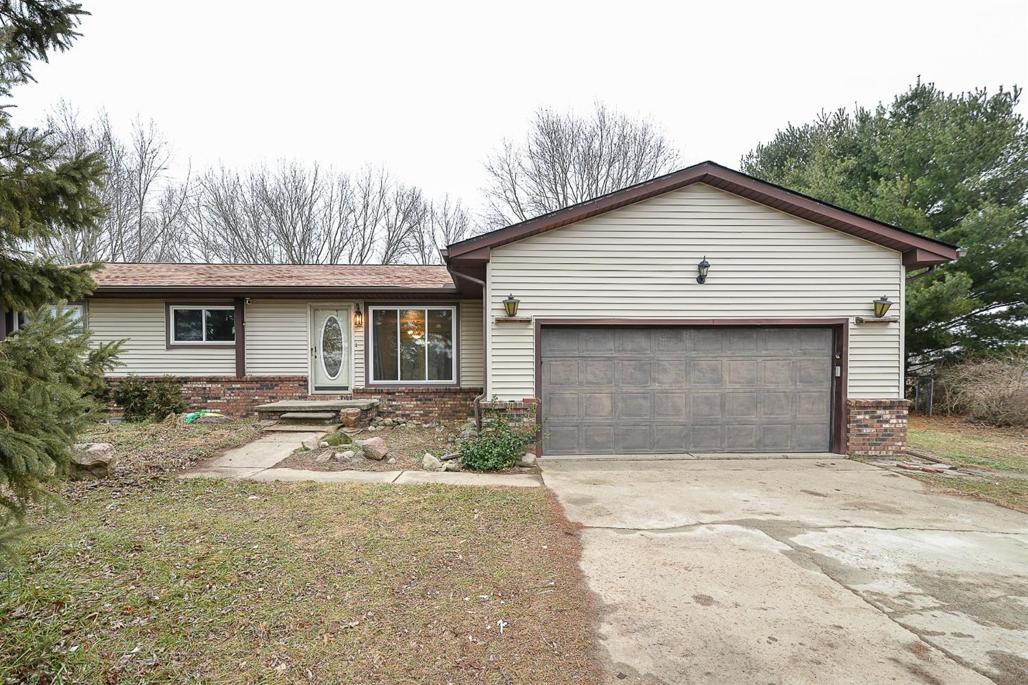 12042 Wabash Road Milan, MI 48160 - Photo 1 of 34 Photo 1