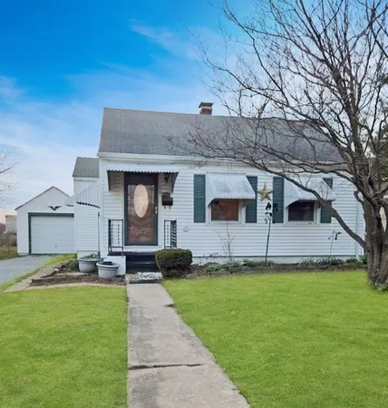 $70,000 | 32 Westwood, Mattoon, IL 61938
