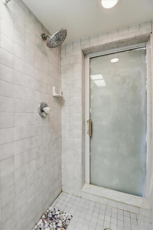4601 South Gator Loop Homosassa, FL 34448 - Photo 25 of 49 a bathroom with a shower