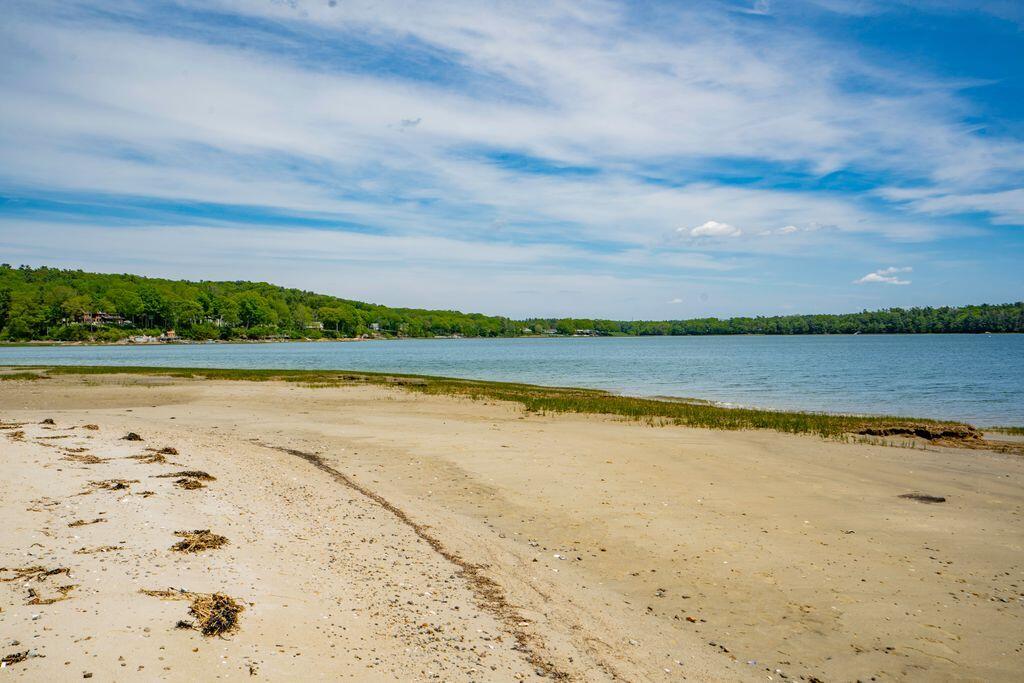 17 Carriage Road Cumberland, ME 04110 - Photo 46 of 70 63_DSC01286