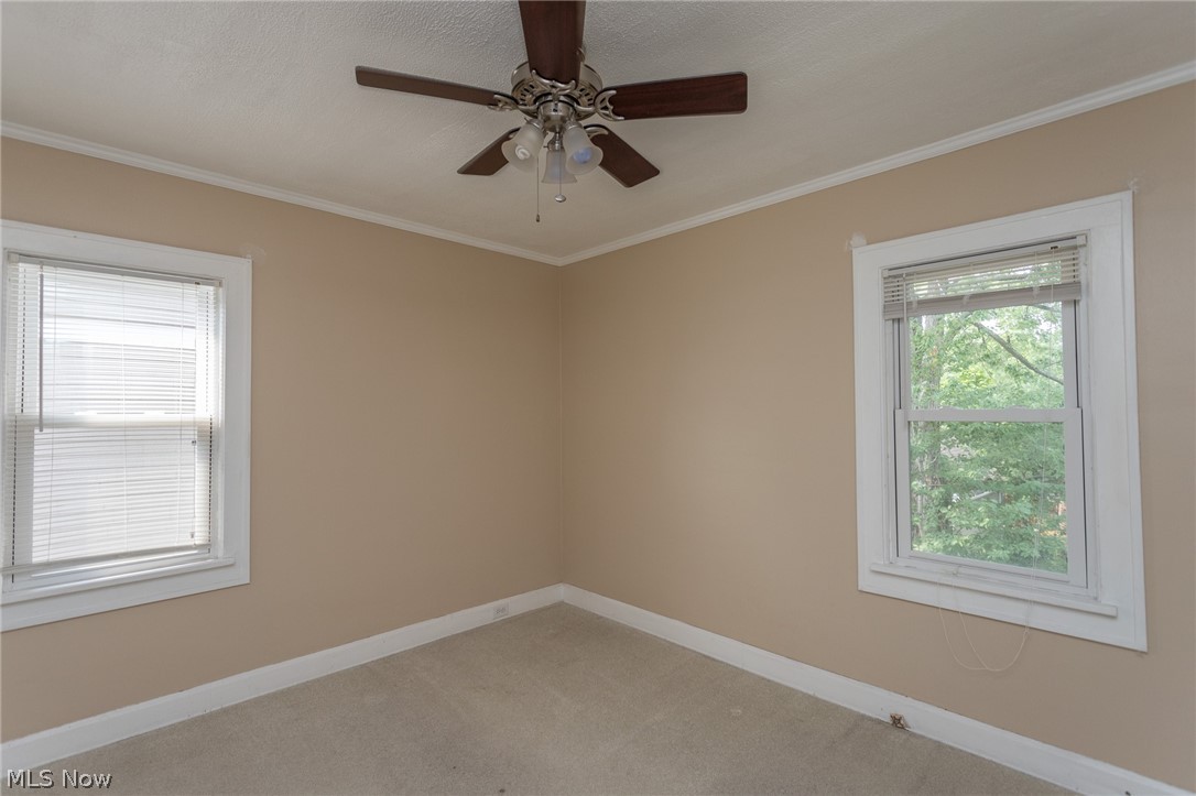 878 Clarence Road Cleveland Heights, OH 44121 - Photo 24 of 32