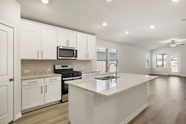 $2,200 | 283 Honey Onyx Trail, Kyle, TX 78640