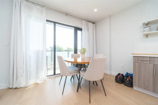 $564,000 | 62-98 Woodhaven Boulevard, Unit 4M | Middle Village