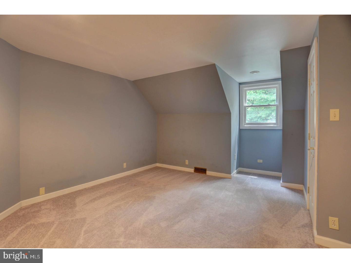 560 Truce Road New Providence, PA 17560 - Photo 9 of 14