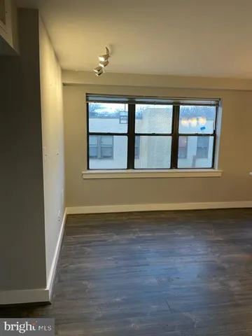 $1,550 | 210 Oakwood Street Southeast, Unit 308, Washington, DC 20032