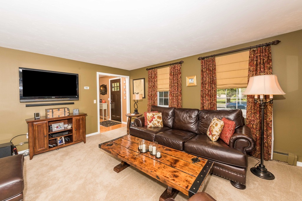 15 Chilmark Road Franklin, MA 02038 - Photo 3 of 29 Gallery Image 3