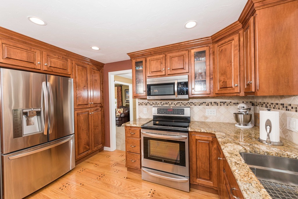 15 Chilmark Road Franklin, MA 02038 - Photo 8 of 29 Gallery Image 8