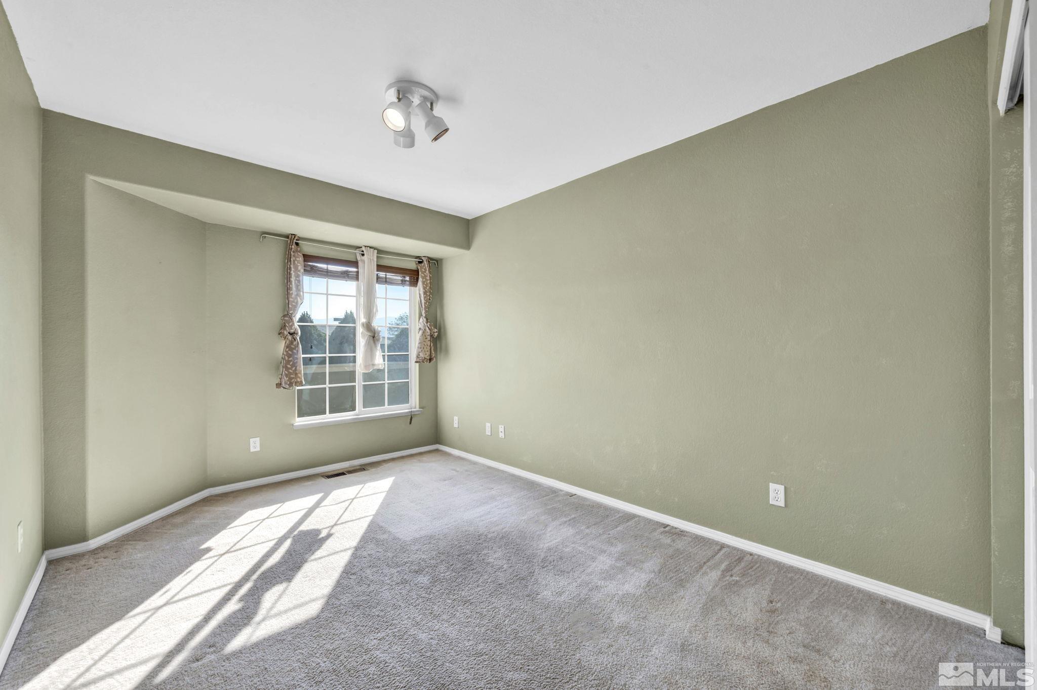 941 Ruddy Court Sparks, NV 89441 - Photo 16 of 40 Photo 16