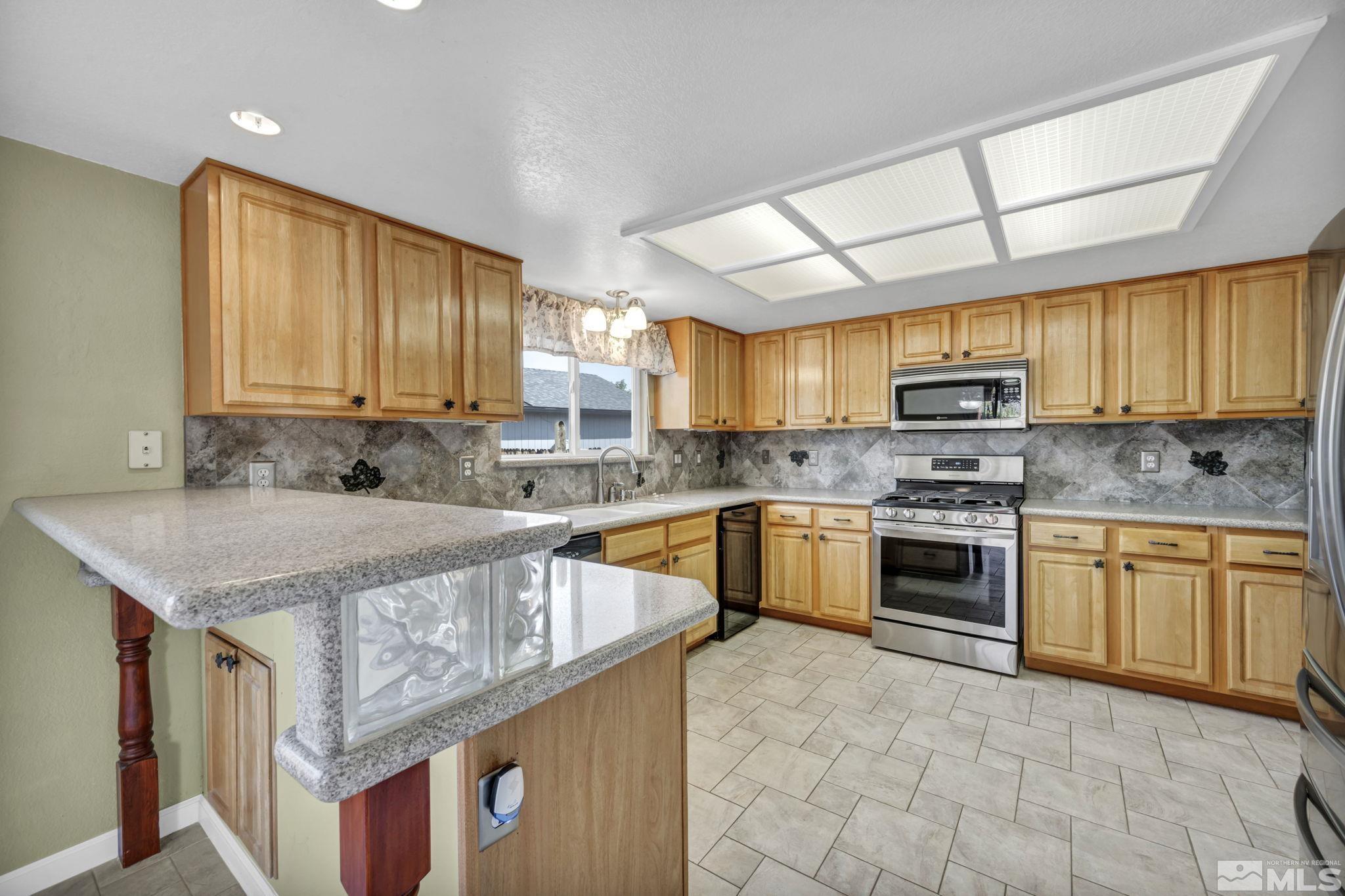 941 Ruddy Court Sparks, NV 89441 - Photo 9 of 40 Photo 9