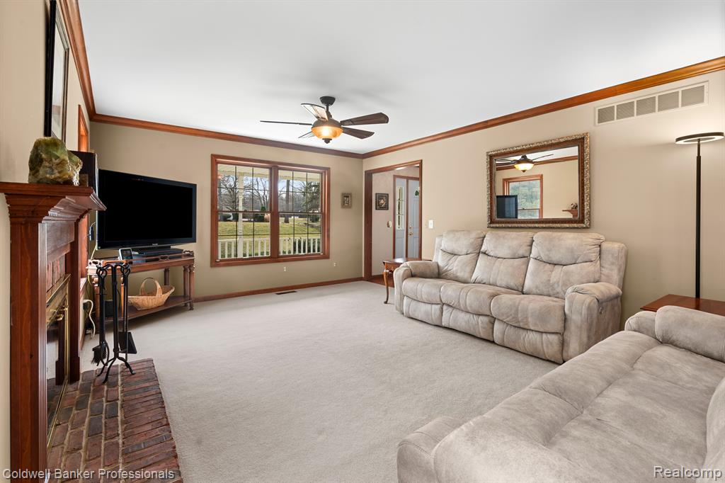 6253 7 Mile Road South Lyon, MI 48178 - Photo 11 of 72 Gallery Image 11