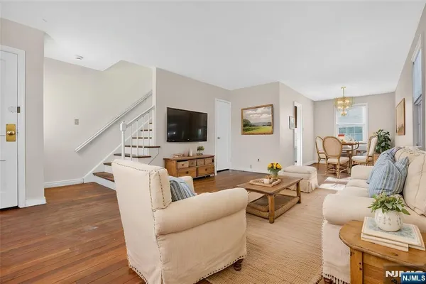 $129,900 | 145 River Drive, Elmwood Park, NJ 07407