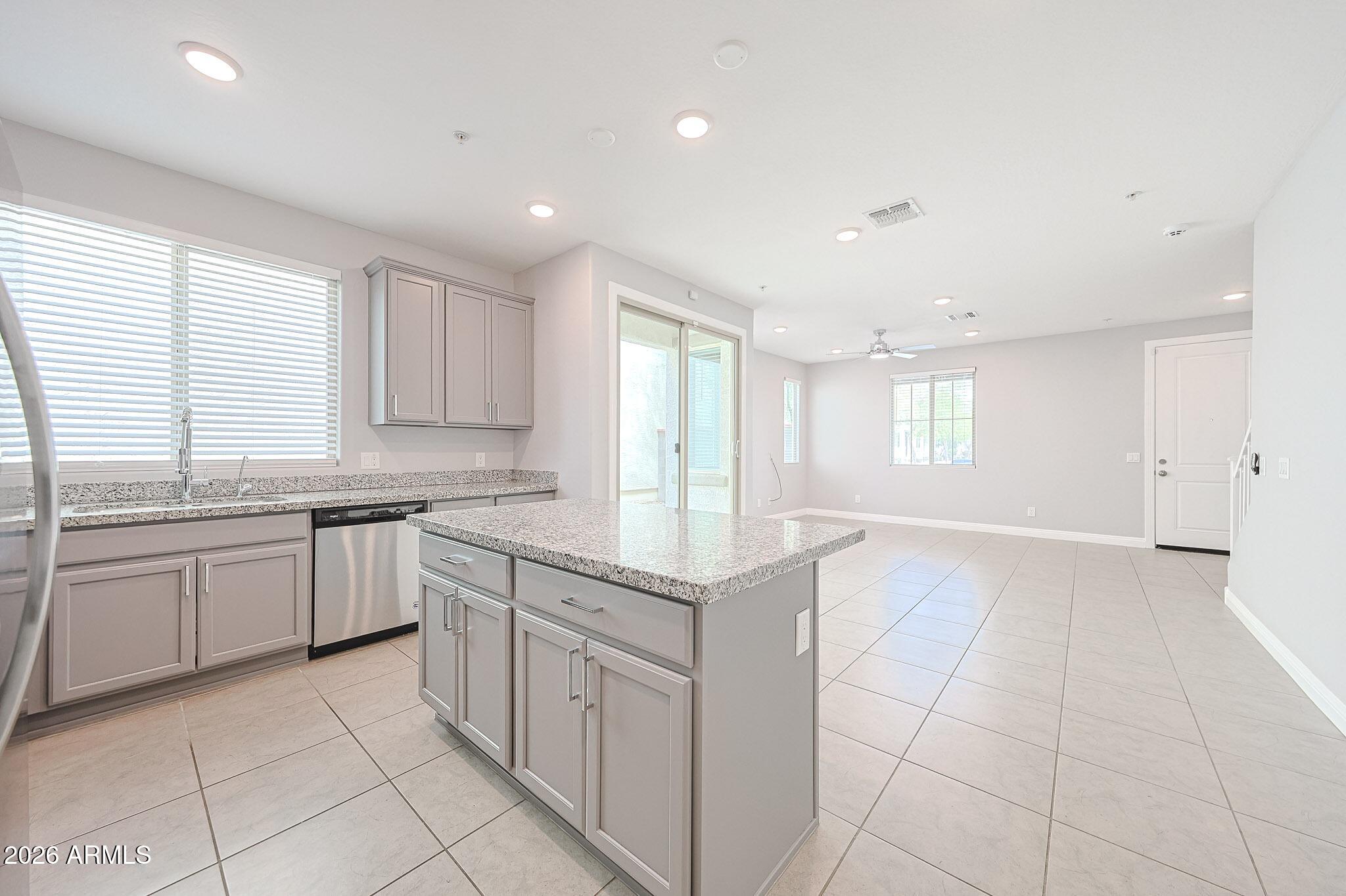 2516 North Stone Hill Road Buckeye, AZ 85396 - Photo 9 of 31 BV (22)