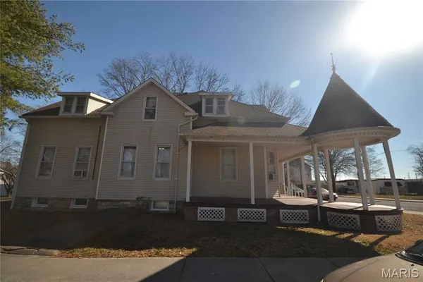 $385,000 | 23 West Laurel Street, Millstadt, IL 62260