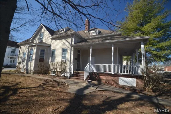 $385,000 | 23 West Laurel Street, Millstadt, IL 62260