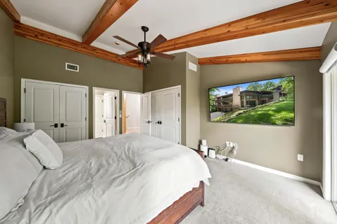 $627,500 | 850 Hillside Drive, Unit GG1, Fontana, WI 53125