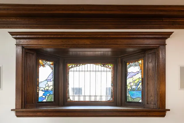 $1,299,000 | 1770 Knox Avenue South, Minneapolis, MN 55403