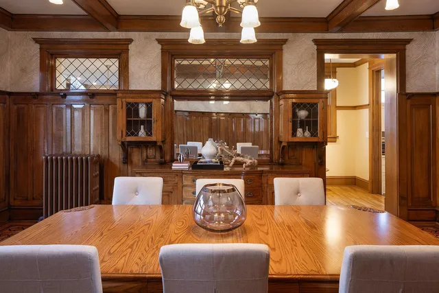 $1,299,000 | 1770 Knox Avenue South, Minneapolis, MN 55403