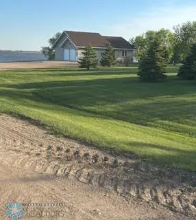 $544,000 | 13902 87th Street Southeast, Milnor, ND 58060